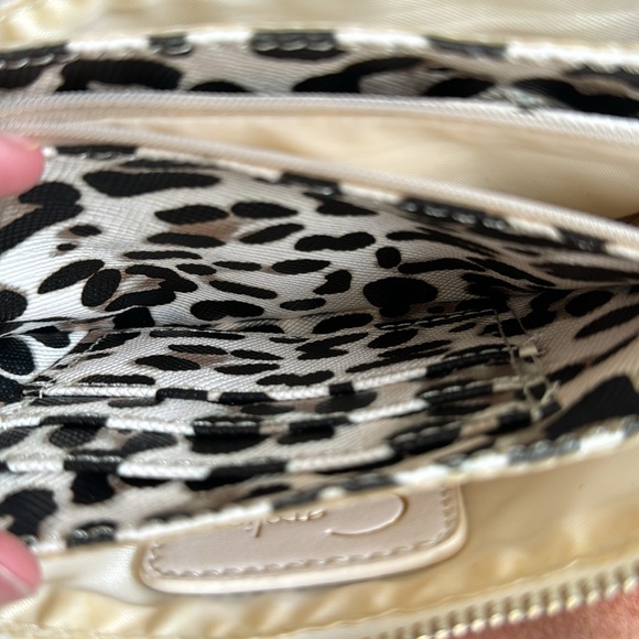 Caroline Hill Leopard print purse with interior pockets and card holders - Picture 8 of 10